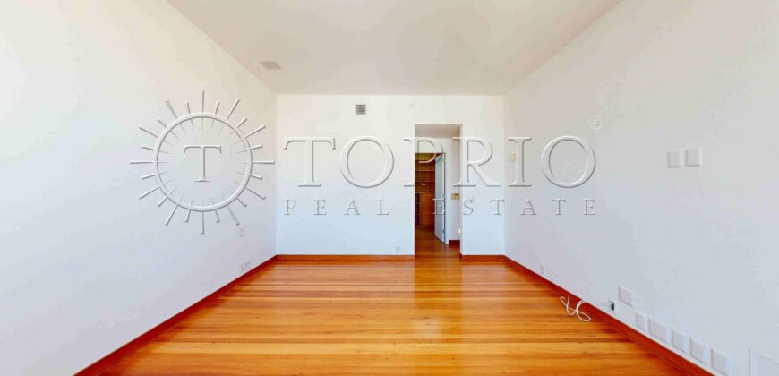Apartamento de alto padrão à venda no Edifício Michelangelo, localizado em uma das regiões mais valorizadas do Rio de Janeiro.