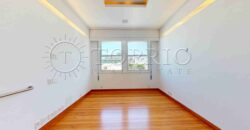 Apartamento de alto padrão à venda no Edifício Michelangelo, localizado em uma das regiões mais valorizadas do Rio de Janeiro.
