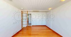 Apartamento de alto padrão à venda no Edifício Michelangelo, localizado em uma das regiões mais valorizadas do Rio de Janeiro.