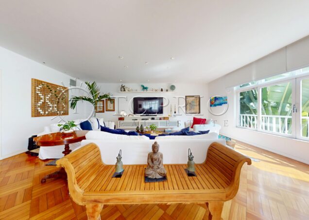 Excelente Apartamento na Av. Epitácio Pessoa