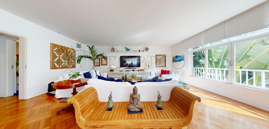 Excelente Apartamento na Av. Epitácio Pessoa