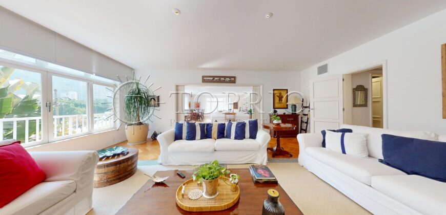 Excelente Apartamento na Av. Epitácio Pessoa