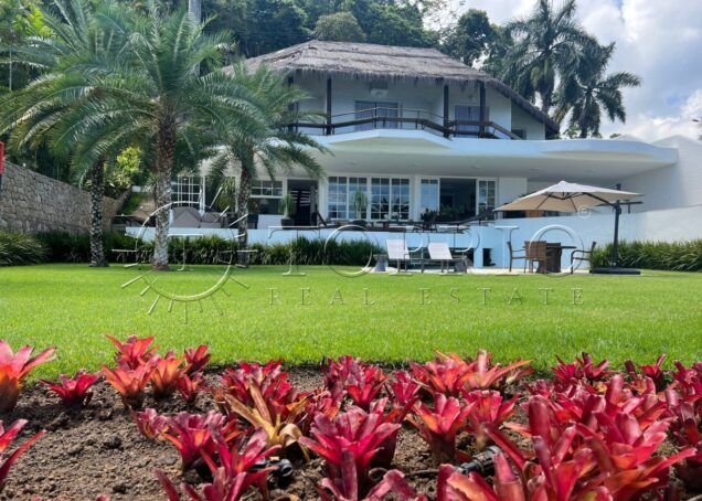 Excelente Casa em Mombaça – Angra dos Reis – Frente para o Mar