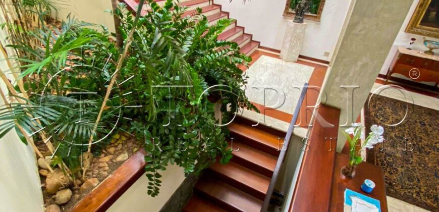 Extraordinária mansão no prestigiado Condomínio Greenwood – Itanhangá.