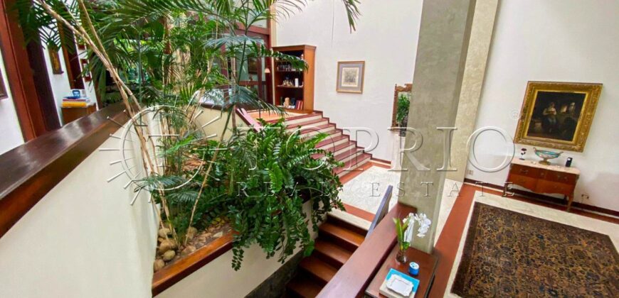 Extraordinária mansão no prestigiado Condomínio Greenwood – Itanhangá.