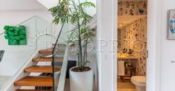 Excelente Cobertura duplex na Av. Borges de Medeiros.