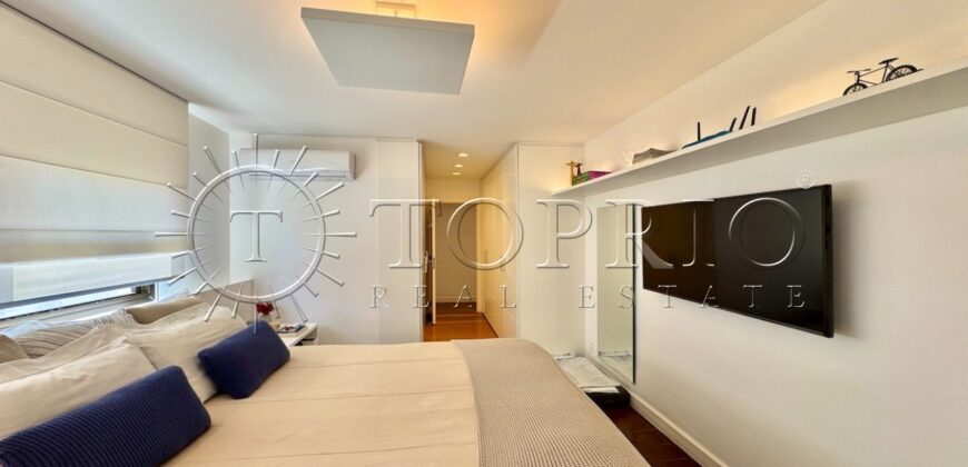 Luxo na Quadra da Praia do Leblon Vista Mar e Dois Irmãos Viva no melhor do Leblon!