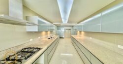 Exclusivo Apartamento na Quadra da Praia do Leblon na Rua Carlos Góis