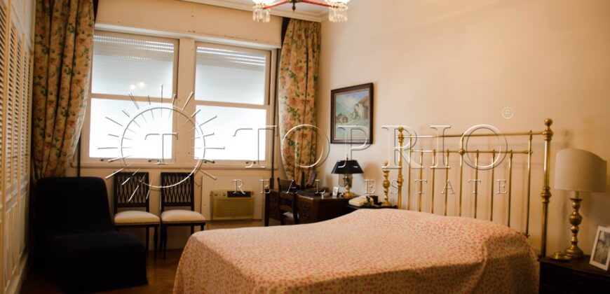 Imóvel Exclusivo no Arpoador – Rua Privativa com Acesso Restrito à Praia