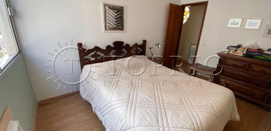 Apartamento Exclusivo com Vista para a Lagoa – 1 por Andar