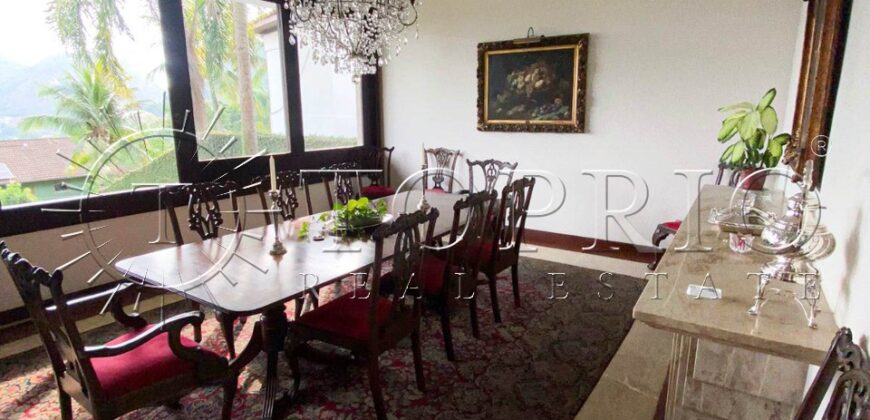 Extraordinária mansão no prestigiado Condomínio Greenwood – Itanhangá.