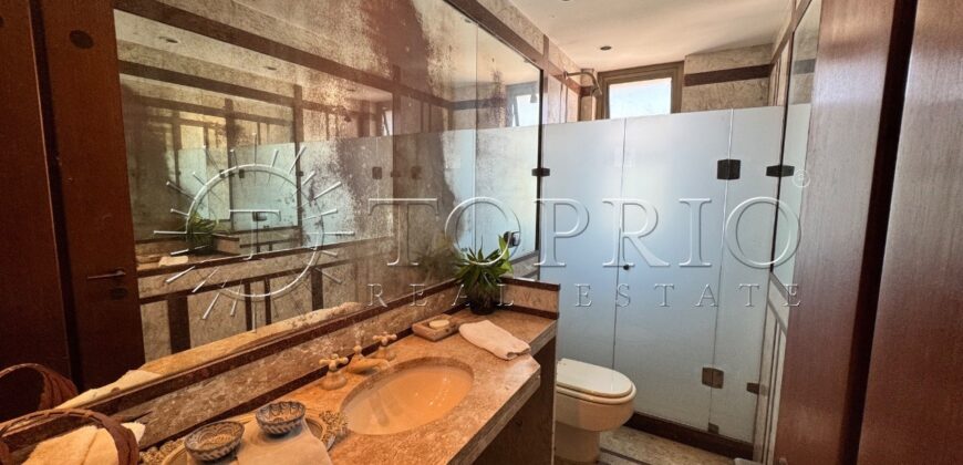 Apartamento em andar alto de 373 m² na Avenida Vieira Souto