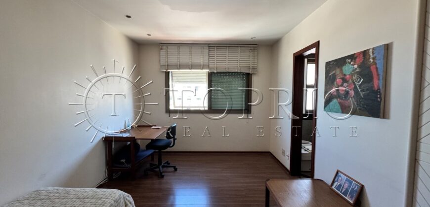 Apartamento em andar alto de 373 m² na Avenida Vieira Souto