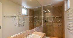 Excelente Casa em Condomínio no Leblon