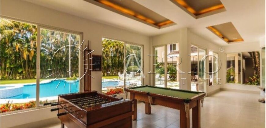 Excelente Casa no Condomínio Portobello