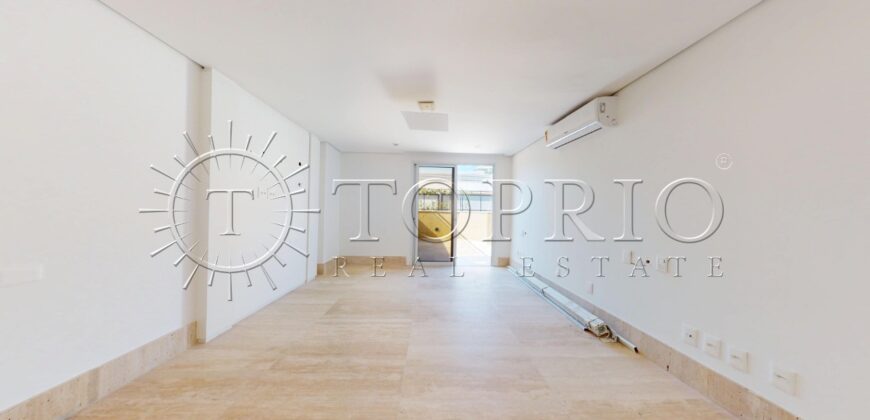 Cobertura Duplex na Quadra da Praia do Leblon – 498m²