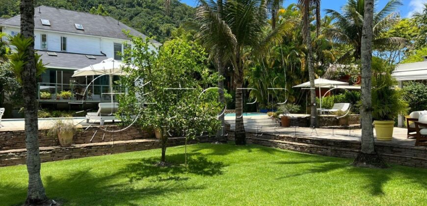 Excelente Casa no Condomínio Portobello