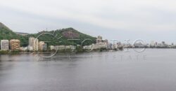 Excelente Cobertura duplex na Av. Borges de Medeiros.