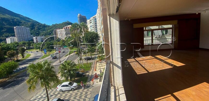 Apartamento de frente para a deslumbrante Lagoa Rodrigo de Freitas
