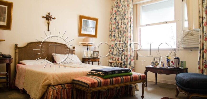 Imóvel Exclusivo no Arpoador – Rua Privativa com Acesso Restrito à Praia