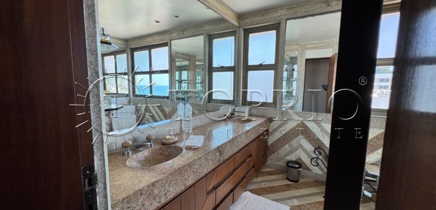 Apartamento em andar alto de 373 m² na Avenida Vieira Souto