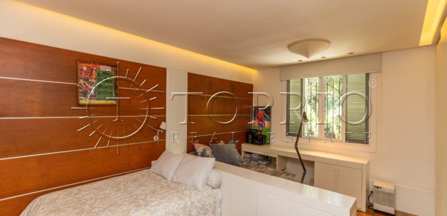 Excelente Casa em Condomínio no Leblon