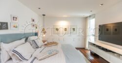 Excelente Cobertura duplex na Av. Borges de Medeiros.