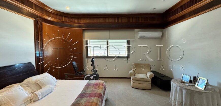 Apartamento em andar alto de 373 m² na Avenida Vieira Souto