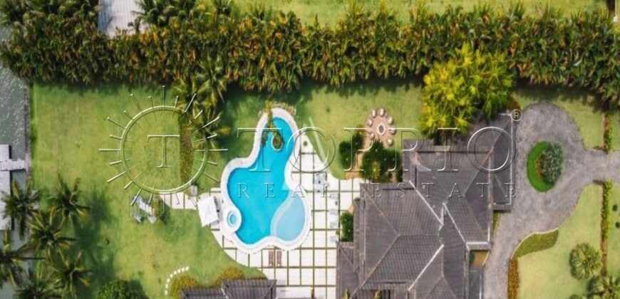 Excelente Casa no Condomínio Portobello