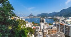 Espetacular apartamento em condomínio fechado na Lagoa Rodrigo de Freitas.