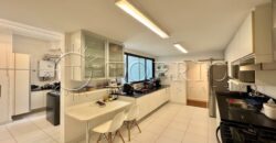 Luxo na Quadra da Praia do Leblon Vista Mar e Dois Irmãos Viva no melhor do Leblon!