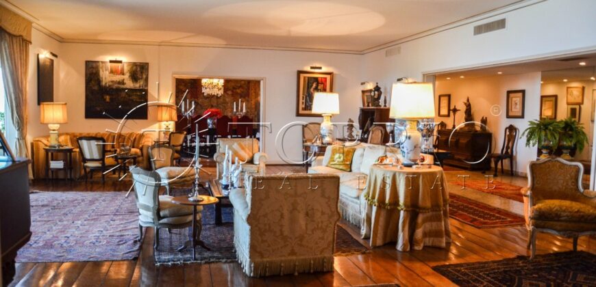 Imóvel Exclusivo no Arpoador – Rua Privativa com Acesso Restrito à Praia