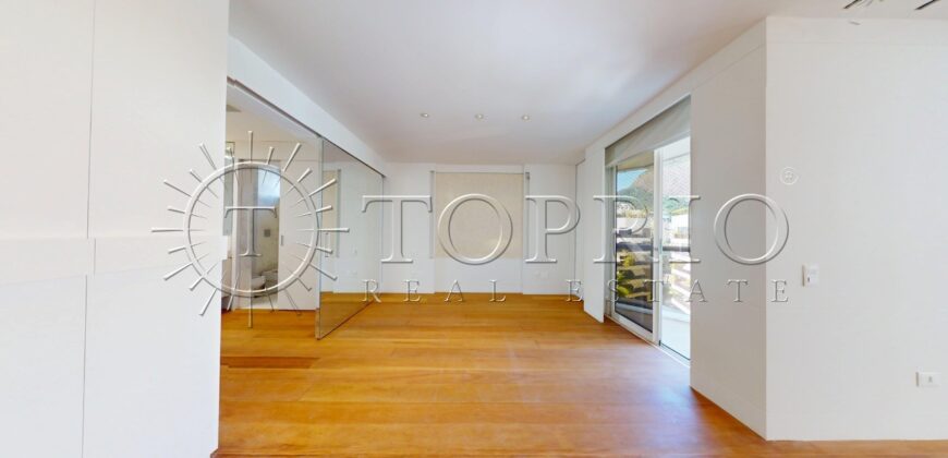 Cobertura Duplex na Quadra da Praia do Leblon – 498m²