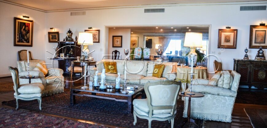 Imóvel Exclusivo no Arpoador – Rua Privativa com Acesso Restrito à Praia