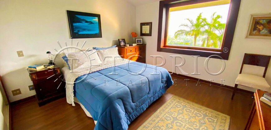 Extraordinária mansão no prestigiado Condomínio Greenwood – Itanhangá.