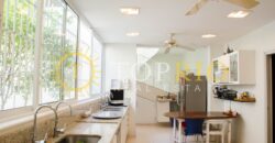 Magnífica Casa com 1.360 m² de Área Construída