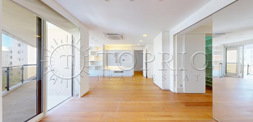 Cobertura Duplex na Quadra da Praia do Leblon – 498m²