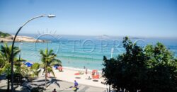 Imóvel Exclusivo no Arpoador – Rua Privativa com Acesso Restrito à Praia