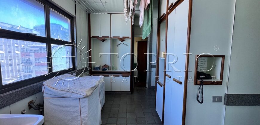 Apartamento em andar alto de 373 m² na Avenida Vieira Souto