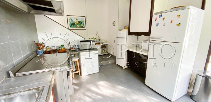 Extraordinária mansão no prestigiado Condomínio Greenwood – Itanhangá.