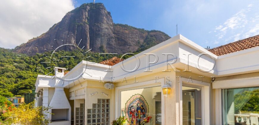 Stunning Home in Jardim Botânico