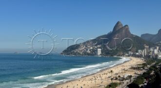 Apartamento em andar alto de 373 m² na Avenida Vieira Souto