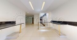 Cobertura Duplex na Quadra da Praia do Leblon – 498m²