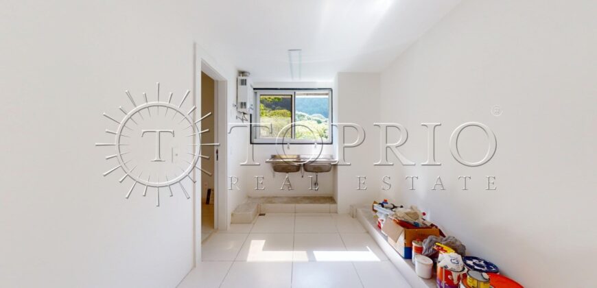 Cobertura Duplex na Quadra da Praia do Leblon – 498m²