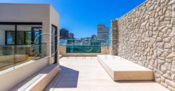 Cobertura Triplex Exclusiva na Av. Borges de Medeiros | 746 m² | Vista Cinematográfica