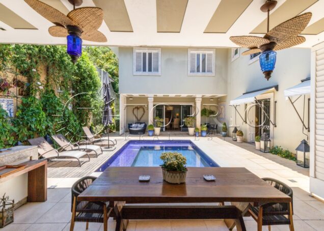 Excelente Casa em Condomínio no Leblon