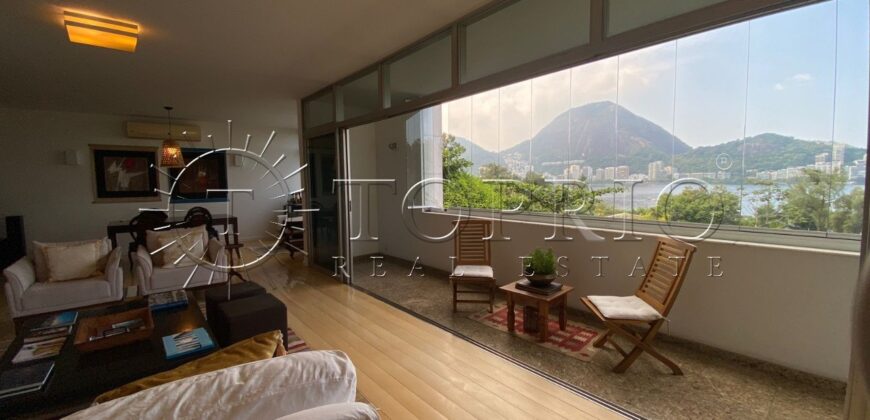 Apartamento Exclusivo com Vista para a Lagoa – 1 por Andar