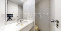 Cobertura duplex à venda no Leblon, na quadra da praia, com 259 m²