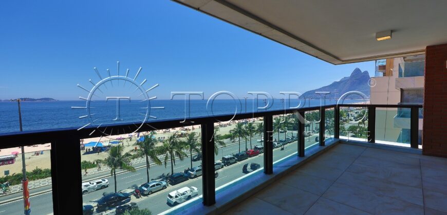 Excelente apartamento na icônica Av. Vieira Souto!