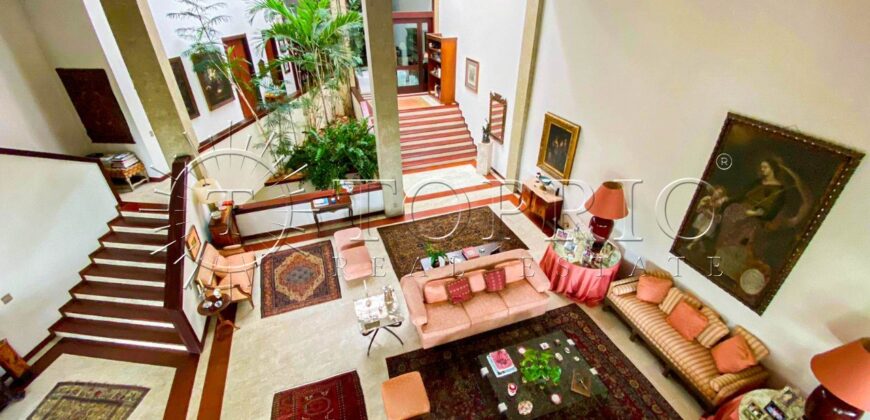 Extraordinária mansão no prestigiado Condomínio Greenwood – Itanhangá.